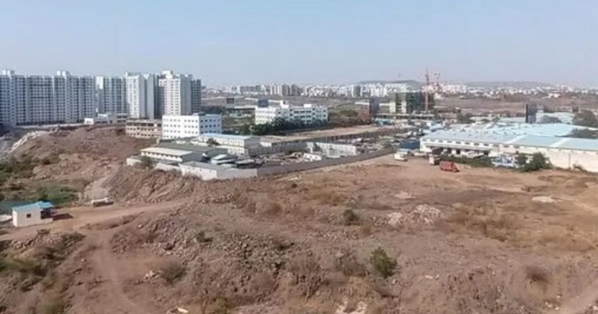 Mumbai Railway Land Auction, Mahalaxmi Railway Land, Mumbai Real Estate News, Railway Land Lease 99 Years, Mumbai Breaking News, Lodha Group News, Sobha Realty News, Indian Railways Land Monetization, Mumbai Infrastructure News, Railway Property Auction