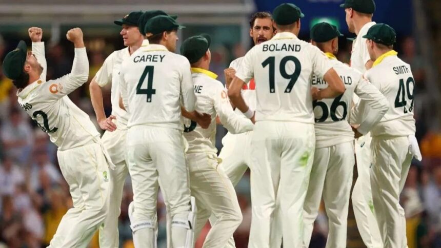 Ashes 2025-26, Australia vs England 3rd Test, Ashes Test Series, Cricket News in Hindi, Australia Beat England, Test Cricket Highlights, Travis Head Century, Alex Carey Century, Pat Cummins, Nathan Lyon