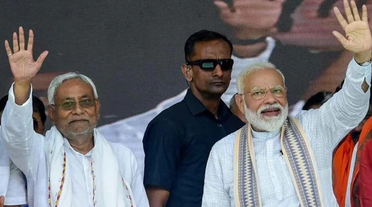 Year Ender 2025, Delhi Assembly Election 2025, Bihar Assembly Election 2025, Exit Poll Analysis, Opinion Poll Failure, NDA Victory, BJP Government 2025, AAP Delhi Defeat, Bihar NDA Landslide, Political Survey Agencies, Election Results Analysis, Indian Politics News, Hindi Political News