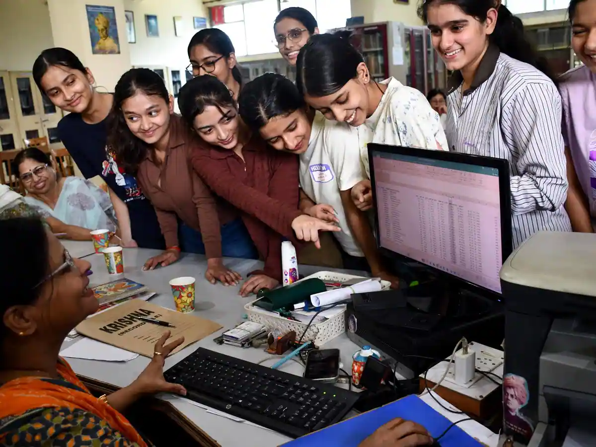 CBSE Answer Sheet Scan Copy: सीबीएसई ने बढ़ाई स्कैन कॉपी पाने की अंतिम ...